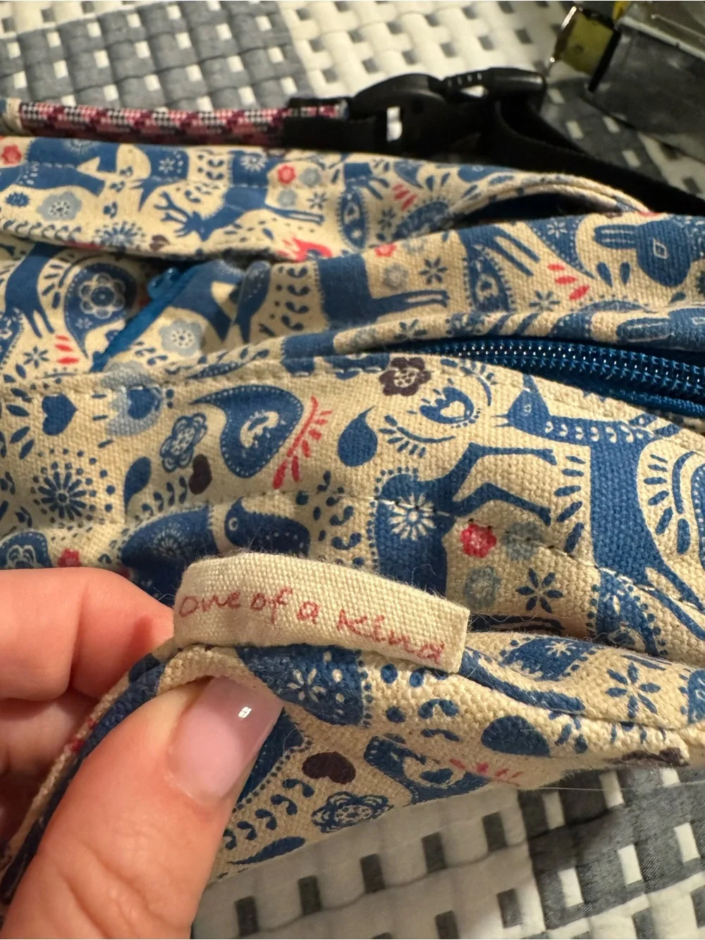 RARE Kavu 25th Anniversary Critter Tale Rope Bag Rare Animal Folk Print Sling